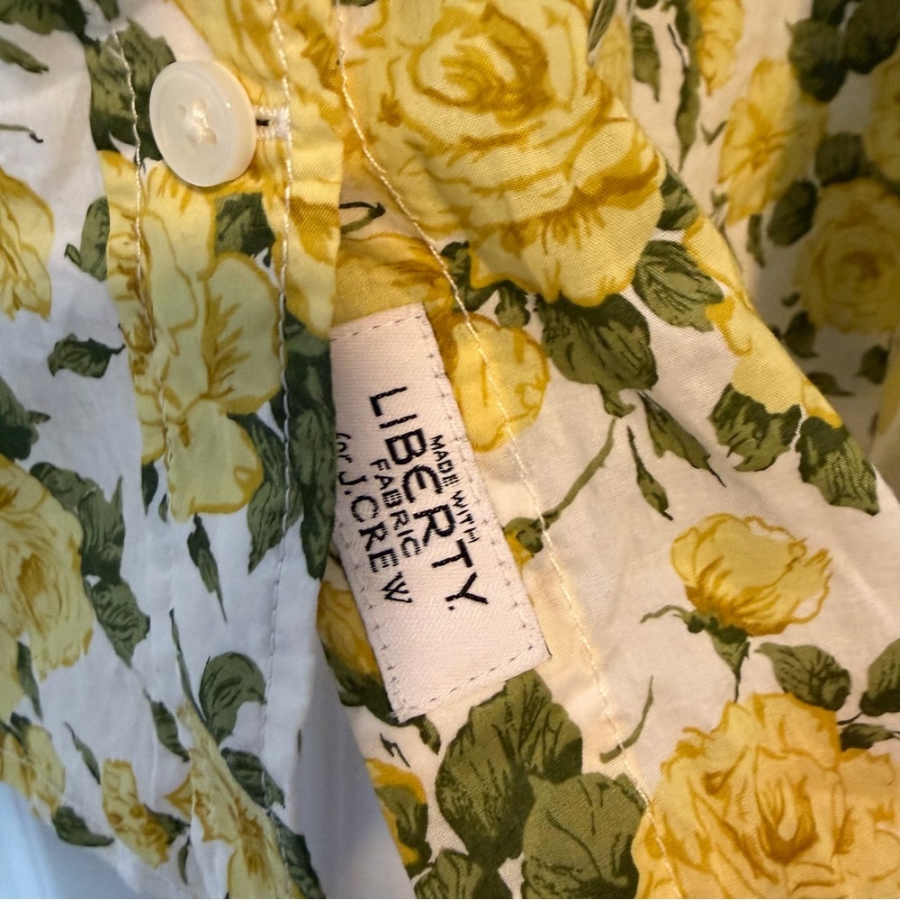 J.Crew Classic-fit ruffleneck shirt in Liberty® Carline Rose. - Picture 5 of 7